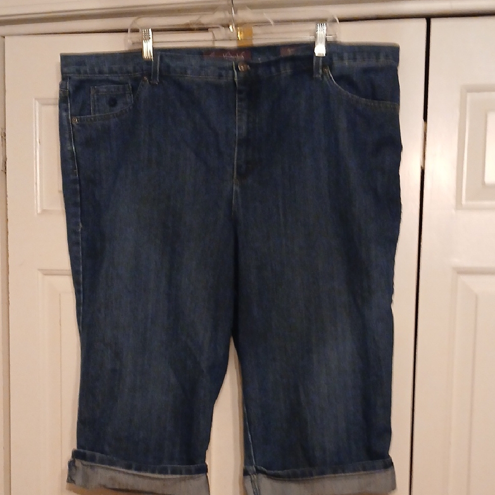 Gloria Vanderbilt Indigo Capri Jeans